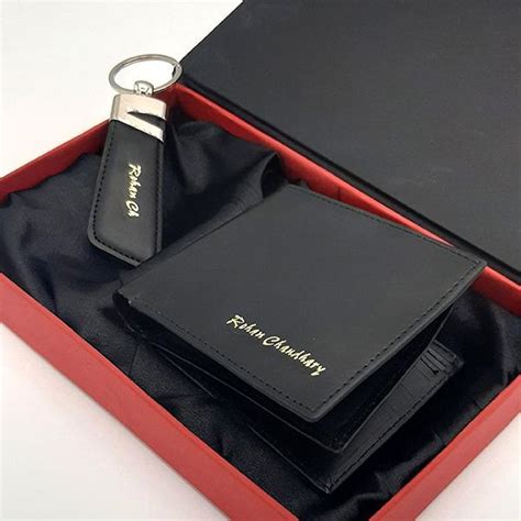designer wallet with keychain